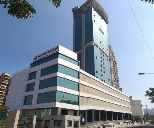 Fairmount building with unitized structural glazing